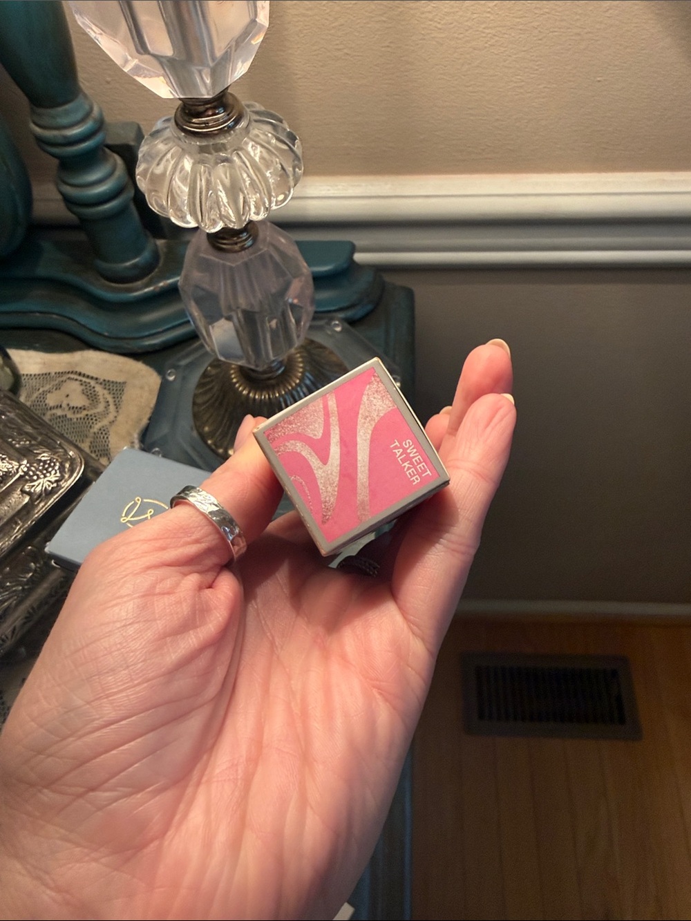 Pink Blush & Highlight Stick - Picture 4 of 4